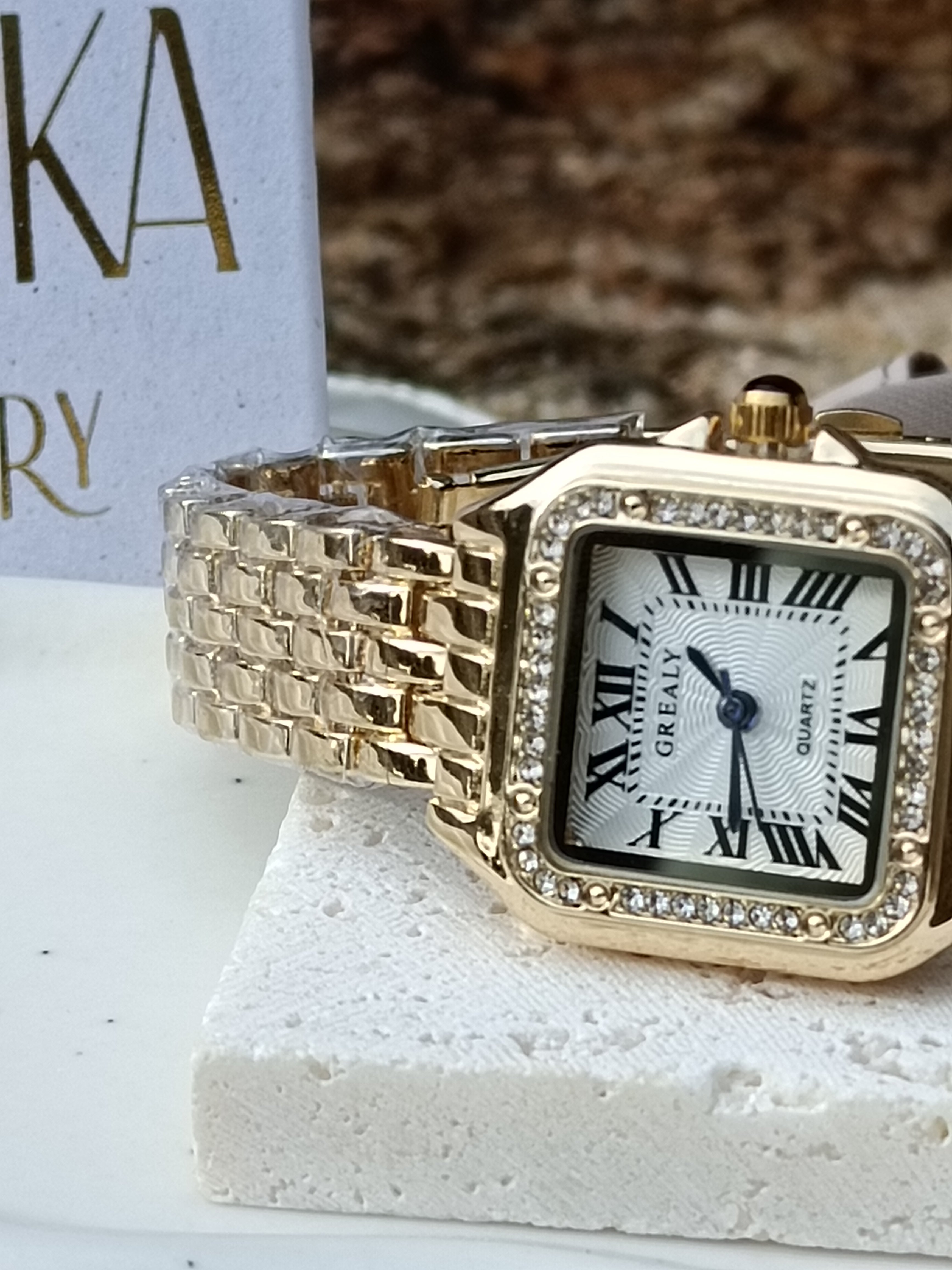 Reloj “Royal Time”